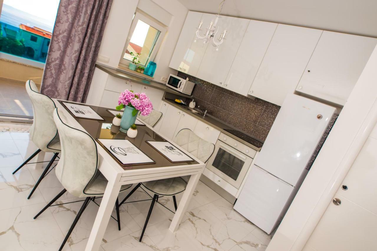 מאקרסקה Apartment Mikulic מראה חיצוני תמונה