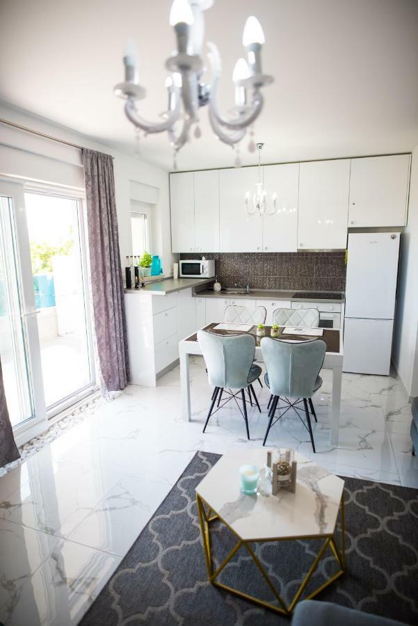 מאקרסקה Apartment Mikulic מראה חיצוני תמונה